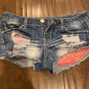 Short jean shorts